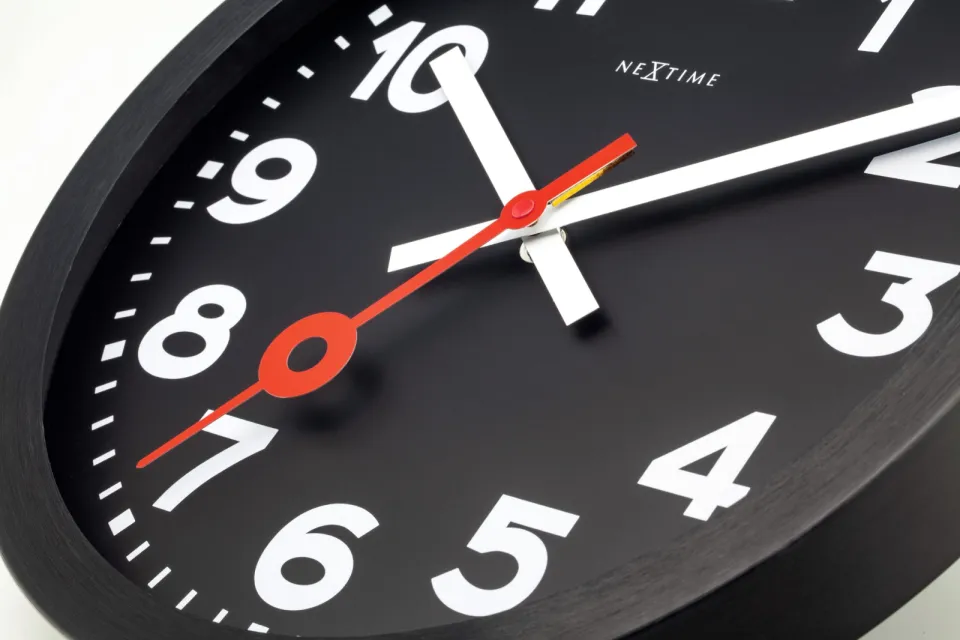 Wandklok 35 cm-Geruisloos-Zwart-Geanodiseerd aluminium-NeXtime 'Station All Black', foto 7
