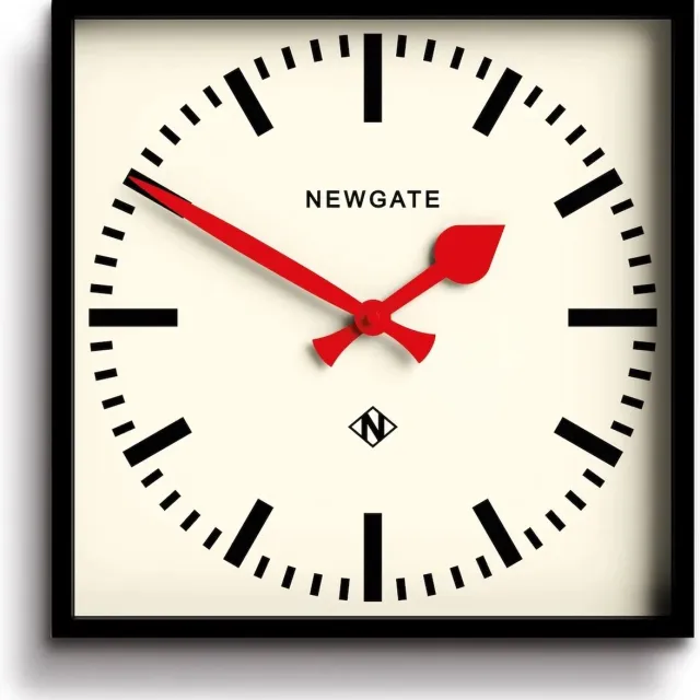 Newgate Number Five - Wandklok - Rode wijzers Rood