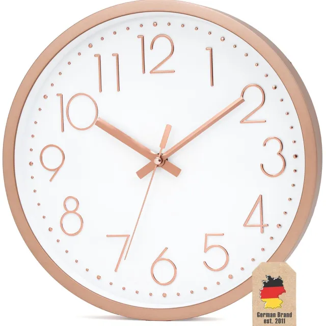 Intirilife wandklok in roségoud - wit met 30,5 cm diameter - Praktische tijdweergave chronometer stijlvol voor elke kamer