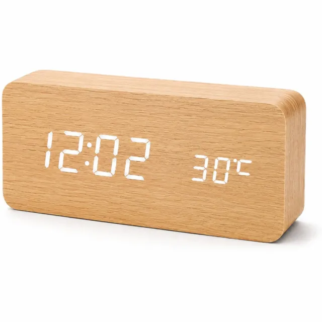 AXBO Digitale Houten Wekker – LED Display – 3 Alarmen – Sound Control – Temperatuurweergave – USB + Adapter Inclusief - Licht bruin