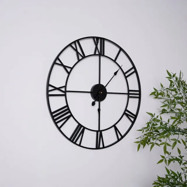 Falkenberg Zuba Klok - Industriele Wandklok Groot - 60 cm - Geluidstil - Zwart Zwart, 60 cm