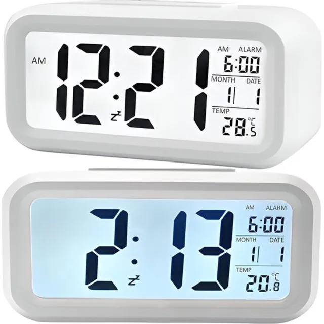 PolkaHome klok Draagbare digitale wekker met temperatuurweergave en groot led-display, voor kinderen en volwassenen, smart tafelklok met lcd-display en werkt op batterijen, voor slaapkamer wit