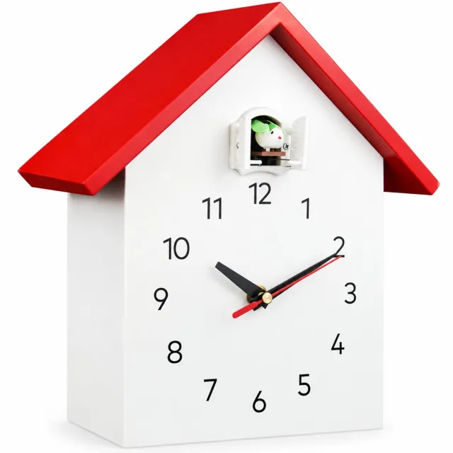 SWGOTA wekker en koekoekswandklok met vogelgeluid op het hele uur en bij het alarm - rood-wit, huisvorm, batterijvoeding