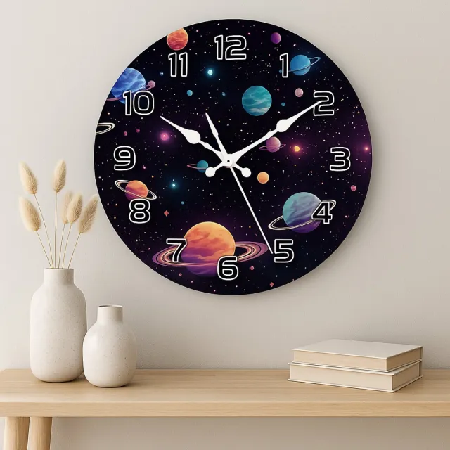 Vavida Klok - Planeten - Ø 30 cm - Analoog - Wandklok - Sterren - Hemel - Galaxy - Kinderkamer - Tienerkamer - Goede Kwaliteit Zwart
