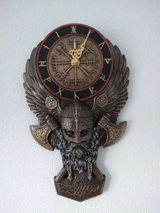 Veronese Design Vikings wandklok brons