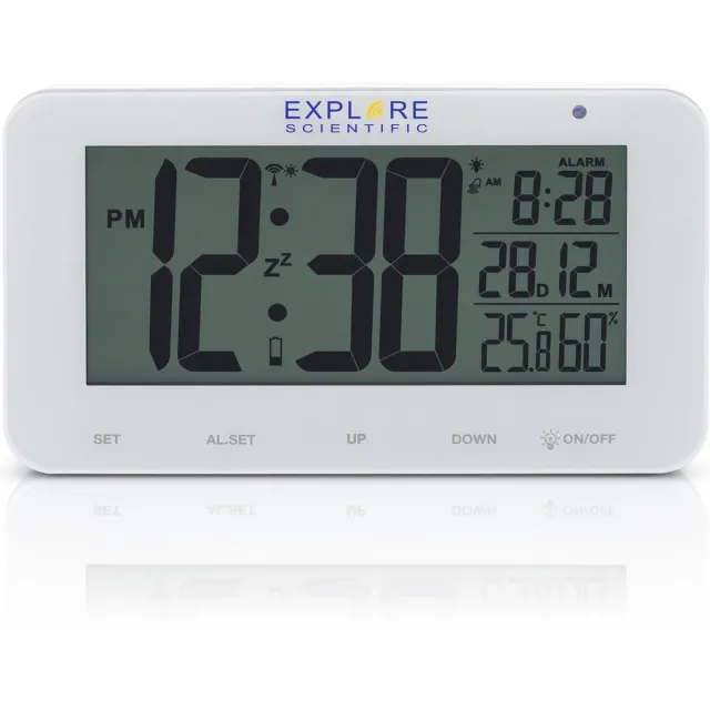 Explore Scientific RDP1004 Radio gestuurde digitale wekker met groot display en Dag - Datum aanduiding | Thermometer | Luchtvochtigheid | Wit