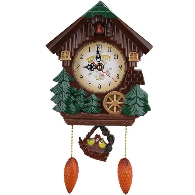 Cosensi Grote Arabische Cijfers Muurklok met Vintage Boomhut Design voor Thuisdecoratie Bruin