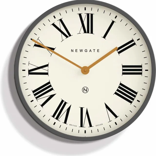 Newgate Mr Butler wandklok – grijs/crème – Ø 45 cm wit