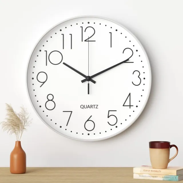 Famanu Wandklok, 30 cm, moderne stille wandklok (wit karakterzwart)