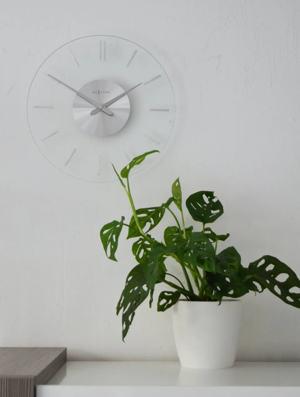 NeXtime Clocks Nextime wandklok- 26 cm - Aluminum - Glas - Stripe - 31 cm transparant, foto 4