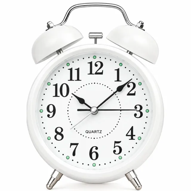 SWGOTA Witte analoge wekker van 4 inch met dubbele bel, cijferwijzerplaat en voetjes voor bureau of nachtkastje