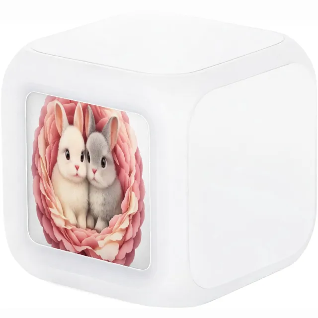 Mr Cadeautjes Digitale wekker - design Een knusse dierenprint met een vergelijkbaar omlijstend nest | cadeau Wit