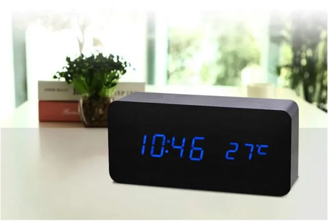 meerklose Digitale clock Spraakbesturing 3 Set Alarm USB Batterijgevoede Modieuze Houten klok Met Temperatuur Tijdweergave Voor Thuiskantoor Bureauklok AC11 Black_Blue Zwart