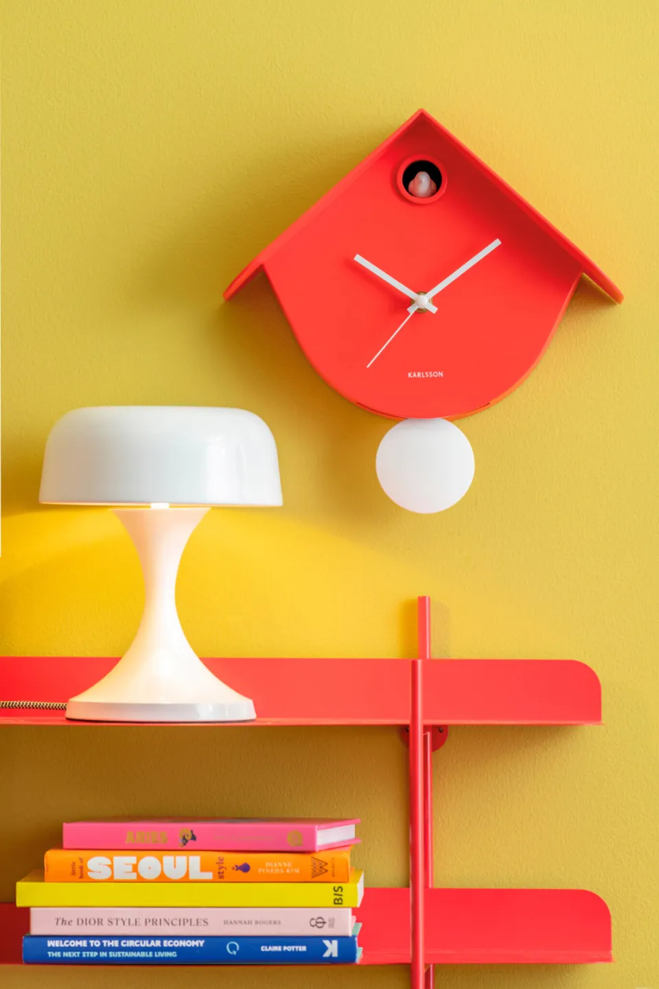 Karlsson Retro Cuckoo wandklok rood, foto 3