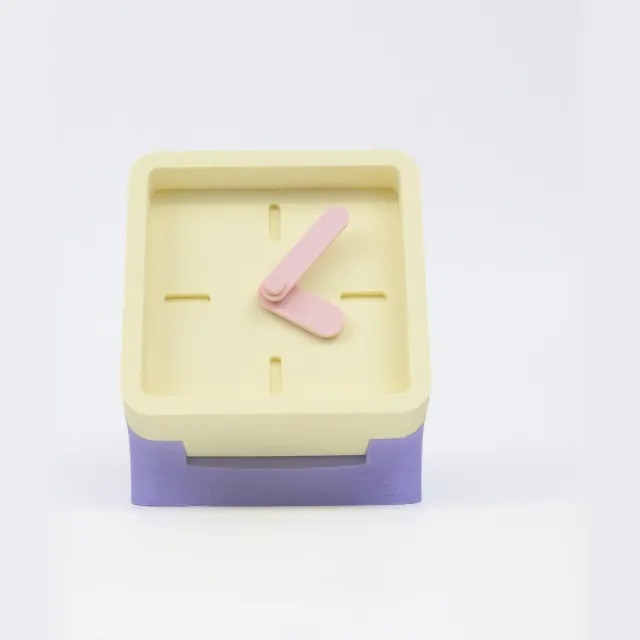 Kloq Bureauklokje Lila & Amandel Geel - Staande klok - 3D geprint in Nederland - 100% bioplastic